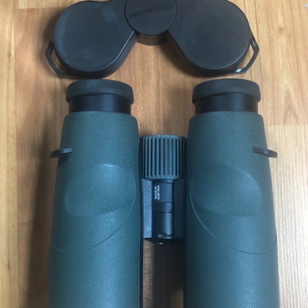 Swarovski Dark Green Binoculars - Picture 2 of 5